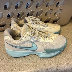 Nike Women's Cream and Light Blue Basketball Athletic Shoes